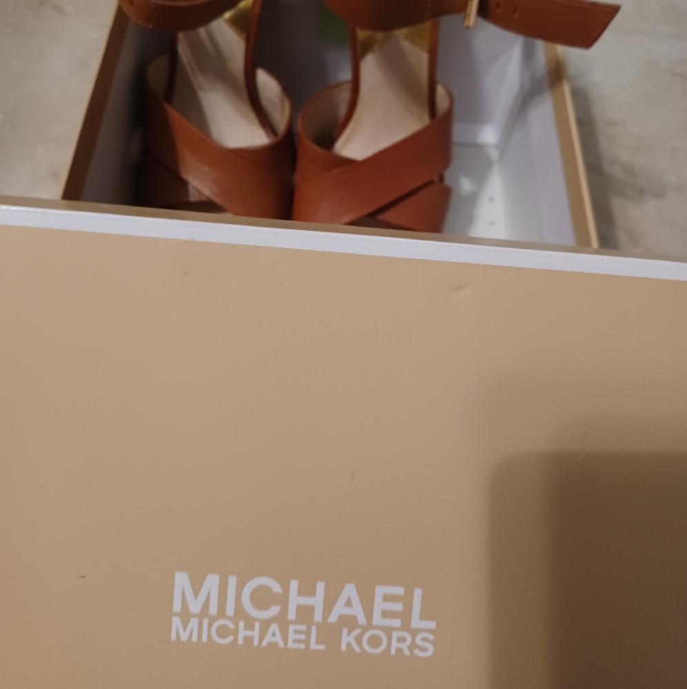 Michael Kors heeled sandals, worn only one day.  Number 7. - Picture 3 of 4